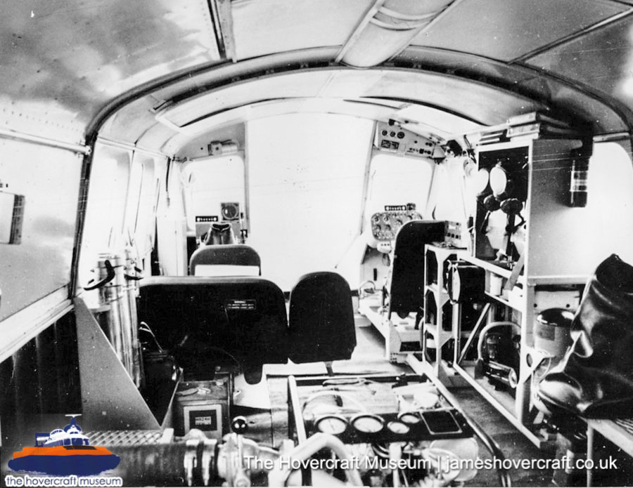 SRN6 Emergency service role -  (credit: The Hovercraft Museum Trust).